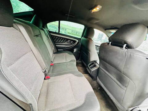 2015 Ford Taurus SEL