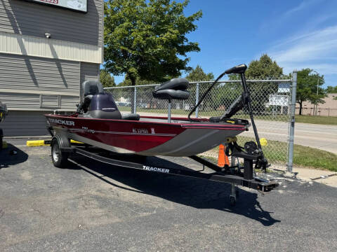 2019 Tracker Pro 170