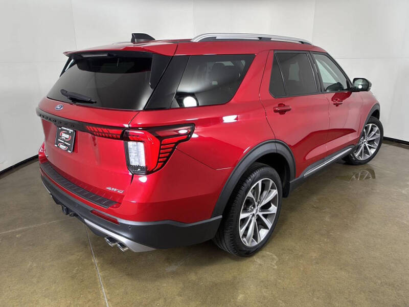2025 Ford Explorer Platinum