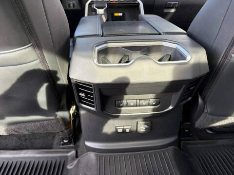 2024 Toyota Tundra Platinum HV