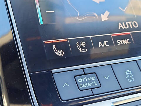 2019 Audi Q8 quattro Premium Plus 55 TFSI