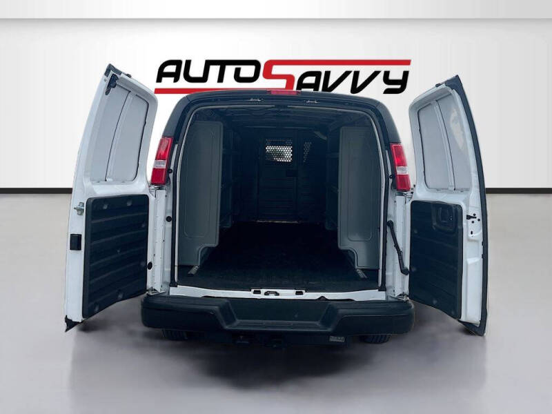 2025 Chevrolet Express 2500