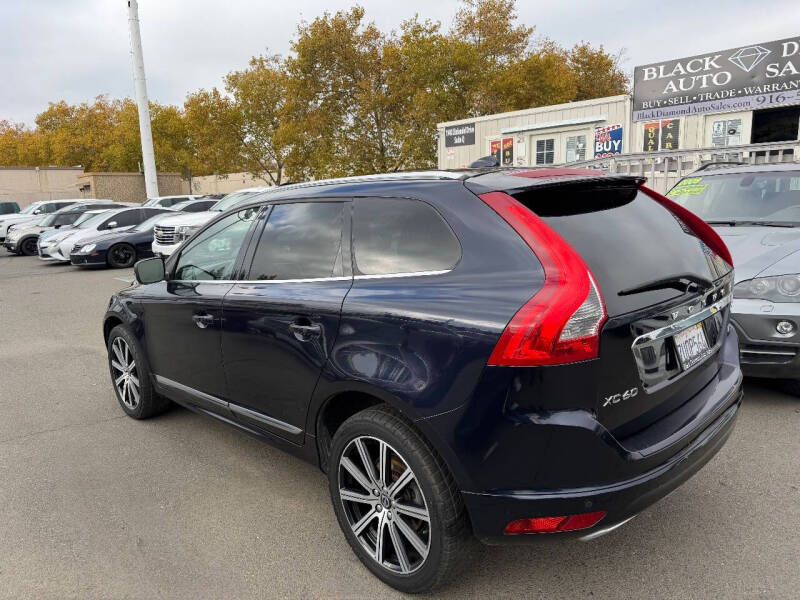 2016 Volvo XC60 T5 Drive-E Platinum