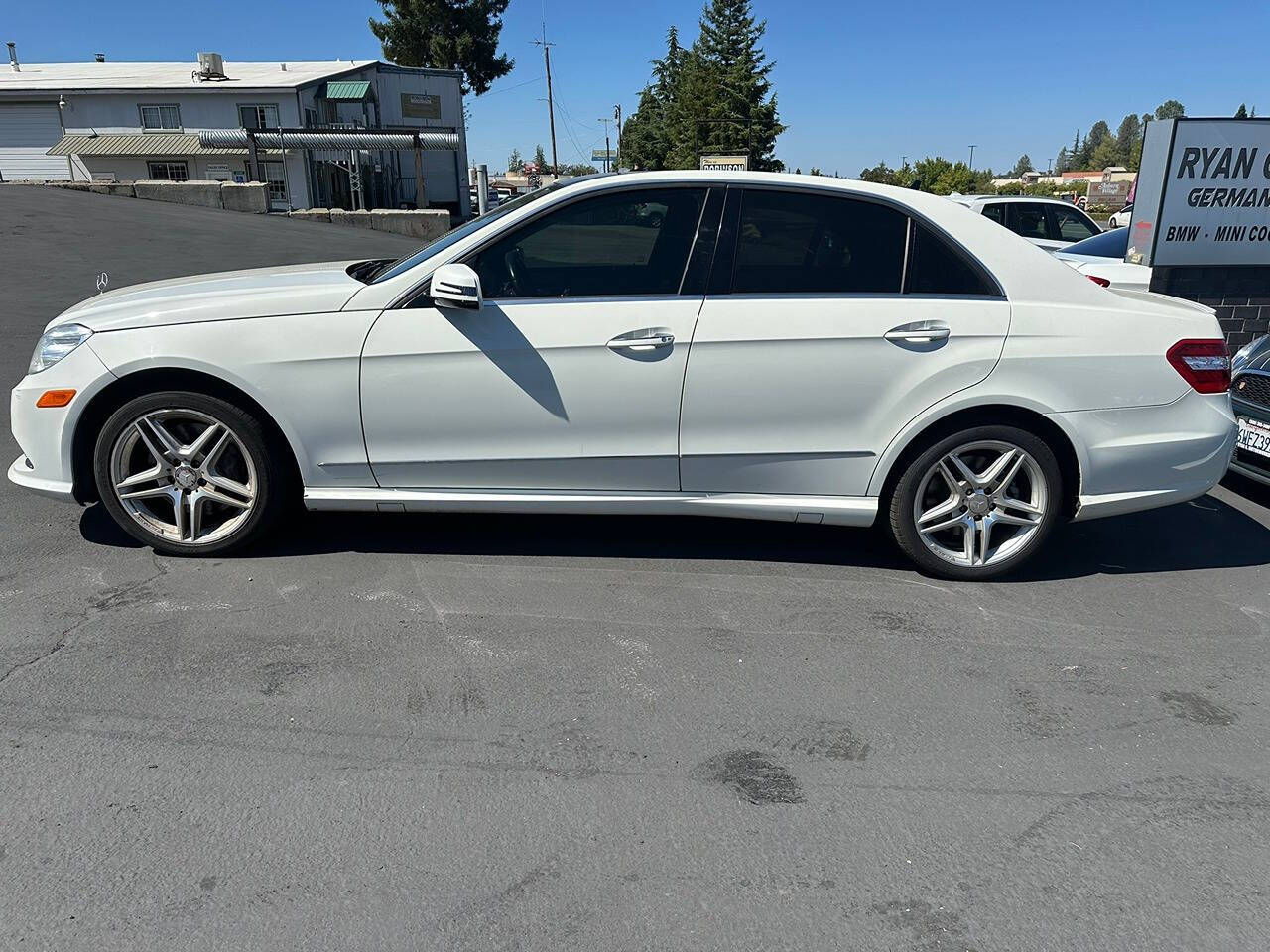 2011 Mercedes-Benz E-Class for sale at DR MOTORS LLC in Auburn, CA