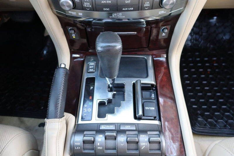 2011 Lexus LX 570