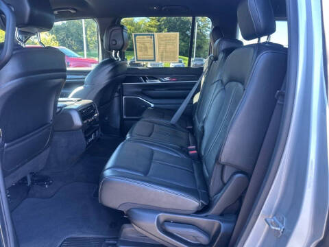 2022 Jeep Wagoneer Series III