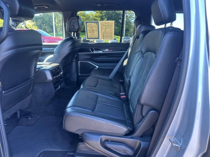 2022 Jeep Wagoneer Series III