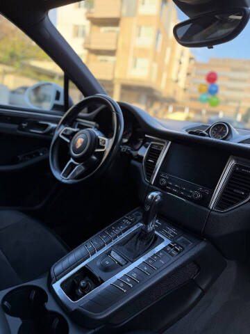 2018 Porsche Macan