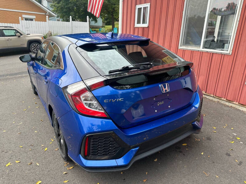 2019 Honda Civic Hatchback EX photo 5