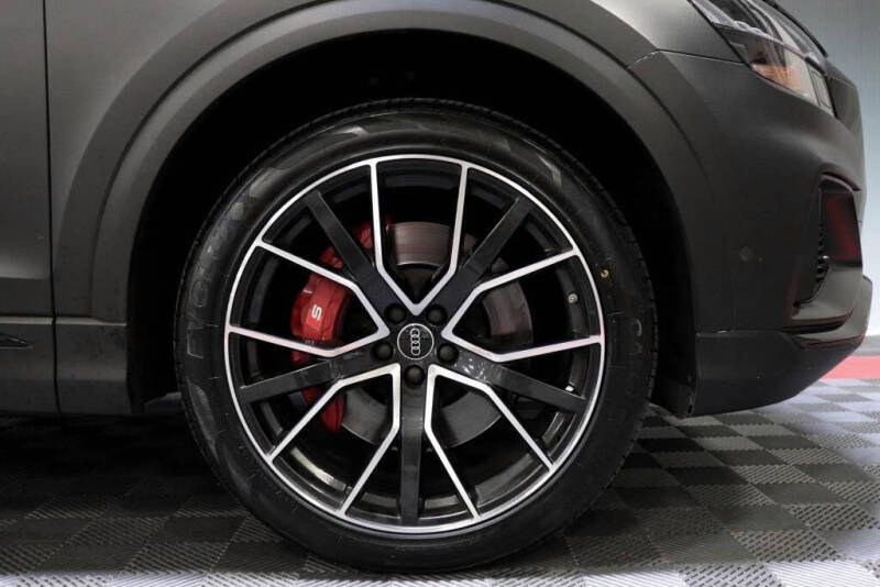 2023 Audi SQ8 4.0T quattro Prestige