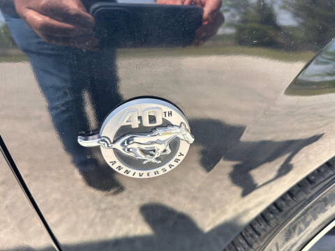 2004 Ford Mustang GT Deluxe