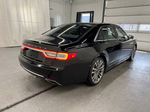 2017 Lincoln Continental Select