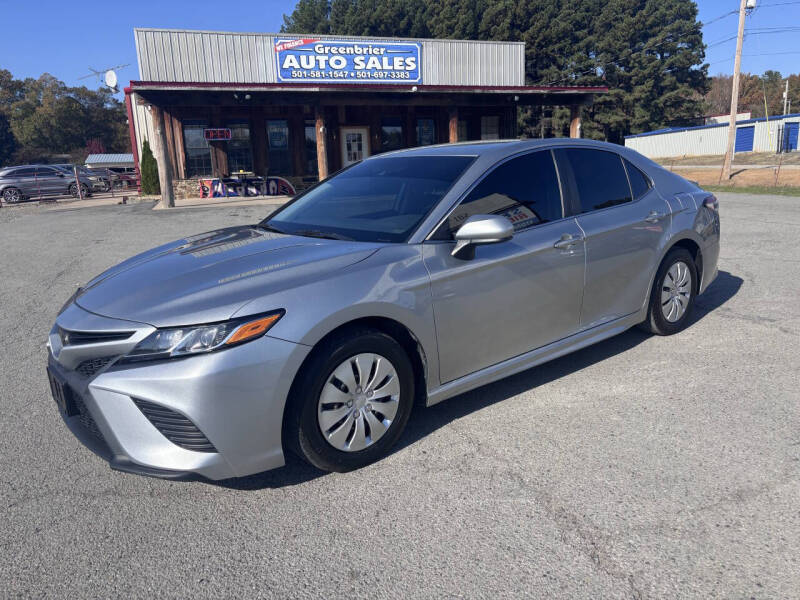 2020 Toyota Camry SE's photo