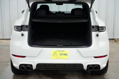 2024 Porsche Cayenne S