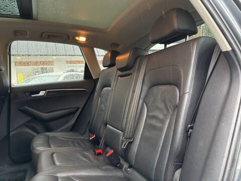 2012 Audi Q5 3.2 quattro Premium Plus