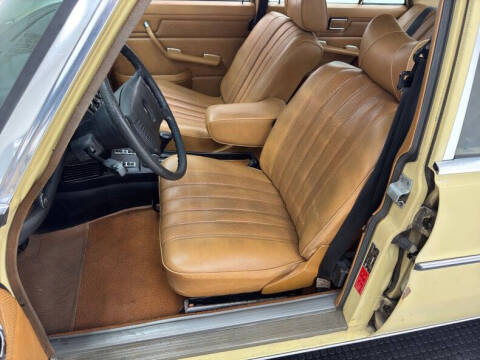 1975 Mercedes-Benz 300-Class