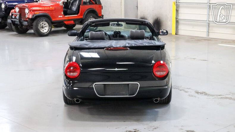 2002 Ford Thunderbird Deluxe