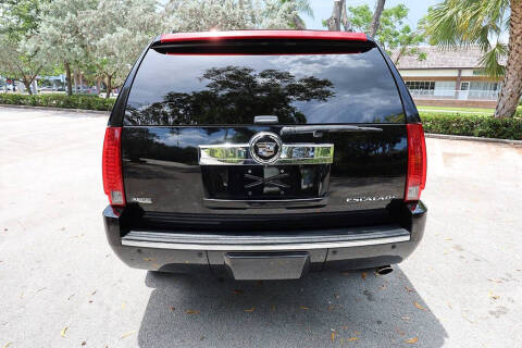 2011 Cadillac Escalade Premium