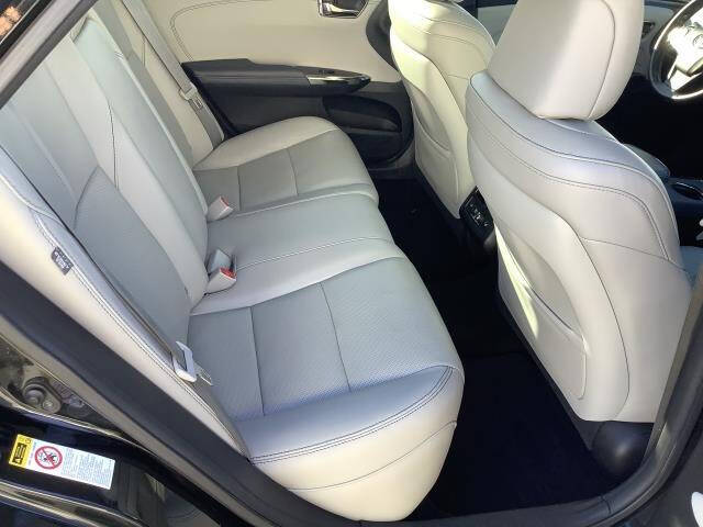 2013 Toyota Avalon Hybrid XLE Touring