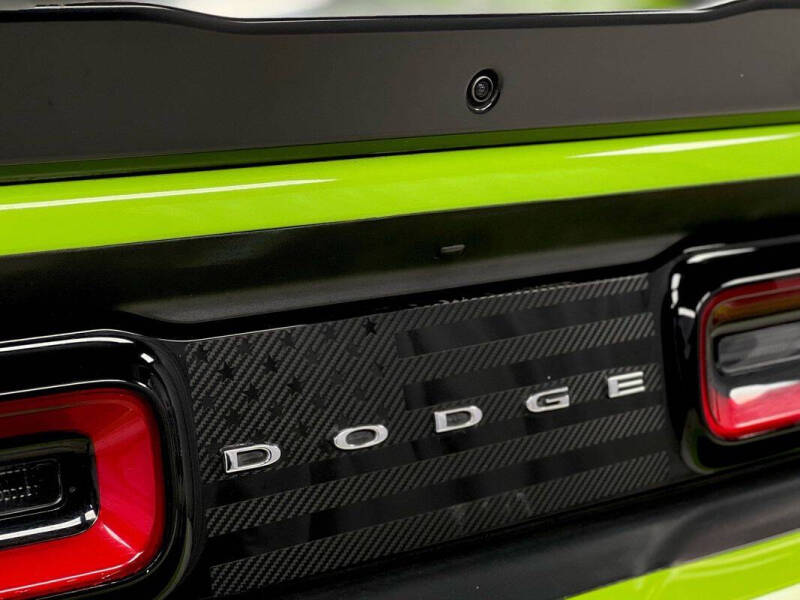 2015 Dodge Challenger R/T Plus Shaker