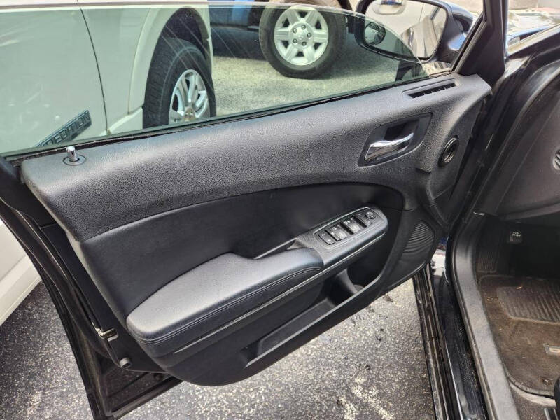 2012 Dodge Charger SE