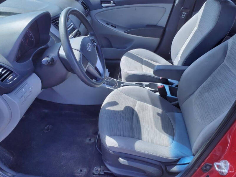 2017 Hyundai Accent SE