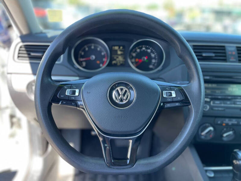 2015 Volkswagen Jetta