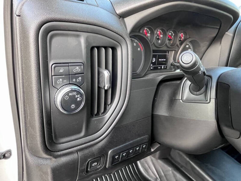 2025 GMC Sierra 2500HD Pro