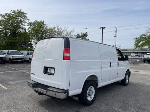 2025 Chevrolet Express 2500