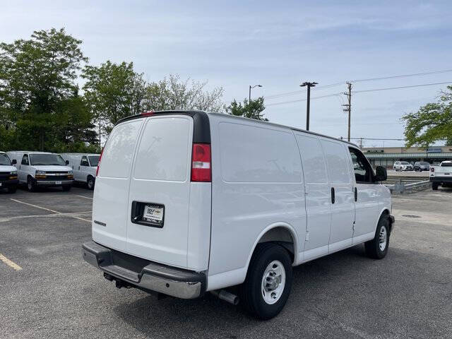 2025 Chevrolet Express 2500