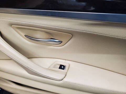 2015 BMW 5 Series 528i xDrive