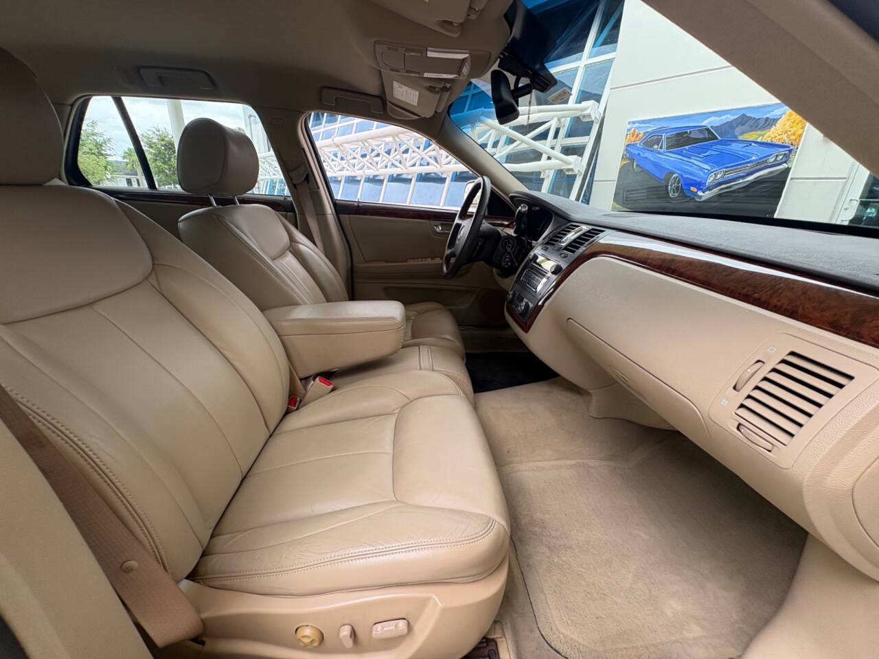 2007 Cadillac DTS 36