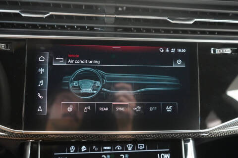 2023 Audi SQ8 4.0T quattro Premium Plus