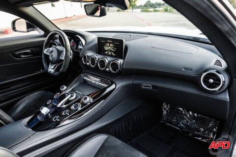 2017 Mercedes-Benz AMG GT