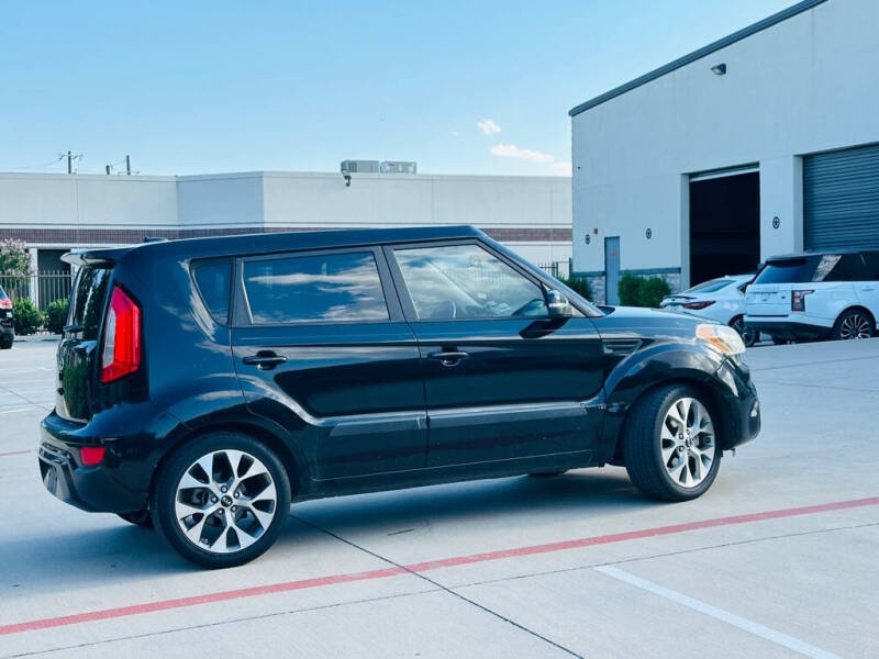 2013 Kia Soul +