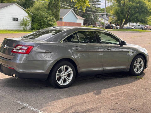 2014 Ford Taurus SEL