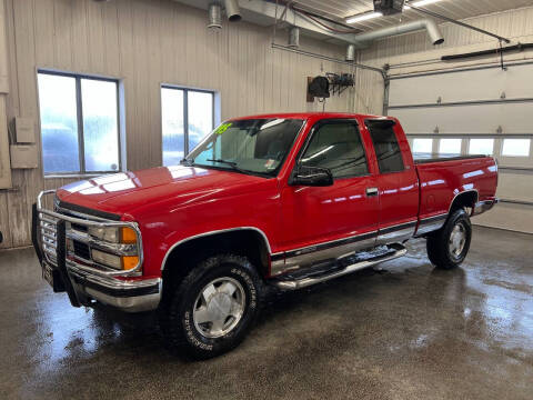 1996 Chevrolet C/K 1500 Series for sale at Sand's Auto Sales in Cambridge MN