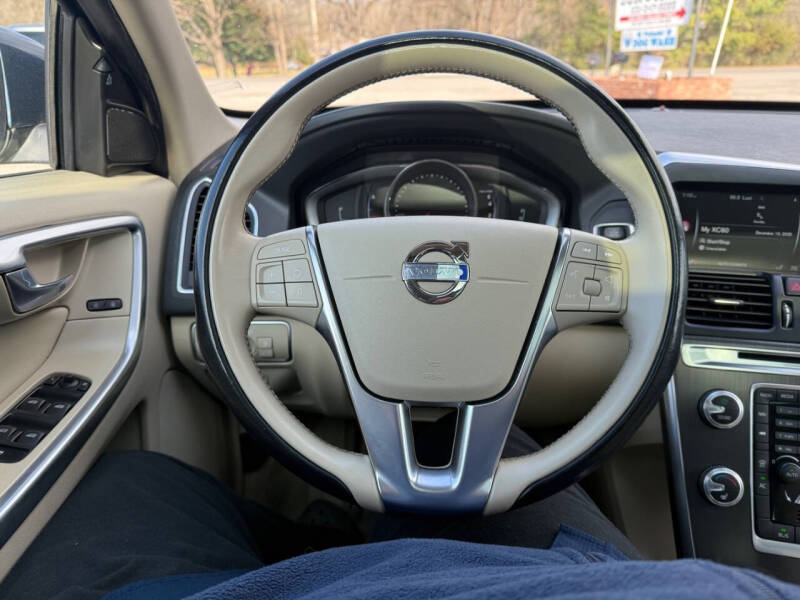 2015 Volvo XC60 T5 Drive-E Premier