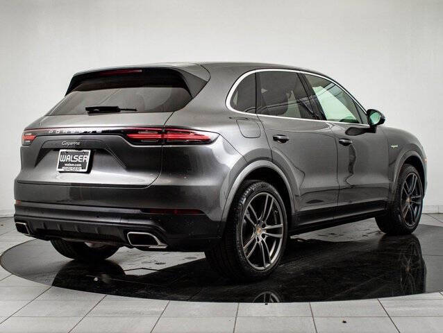 2022 Porsche Cayenne E-Hybrid