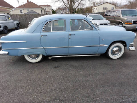 1951 Ford Deluxe