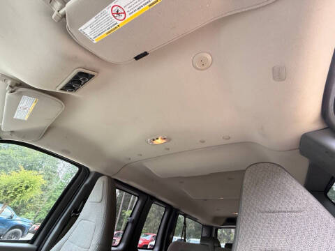 2017 GMC Savana LT 2500