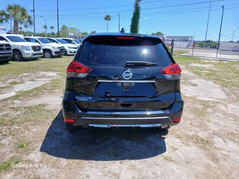 2020 Nissan Rogue