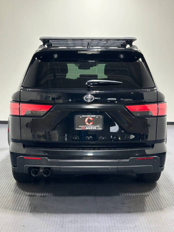 2023 Toyota Sequoia SR5