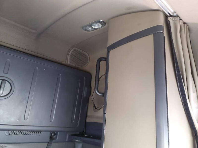 2016 Freightliner Cascadia