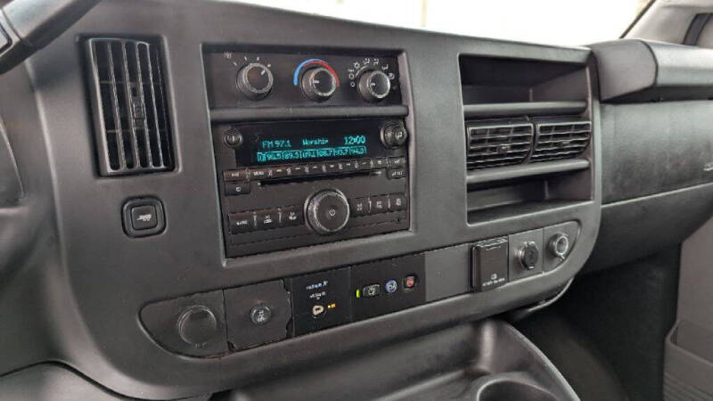 2017 Chevrolet Express LT 3500