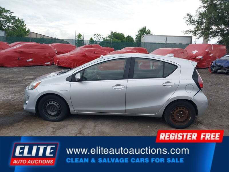 2015 Toyota Prius c One