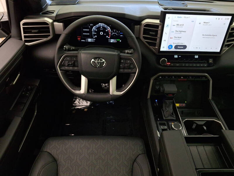 2025 Toyota Tundra Limited HV