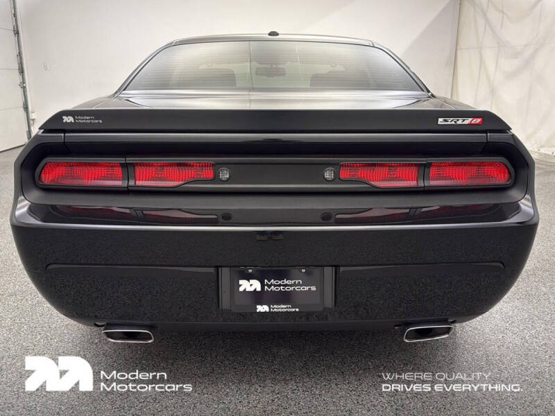 2009 Dodge Challenger SRT8