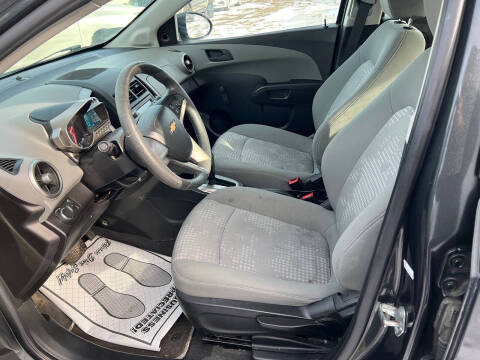 2016 Chevrolet Sonic LS Auto