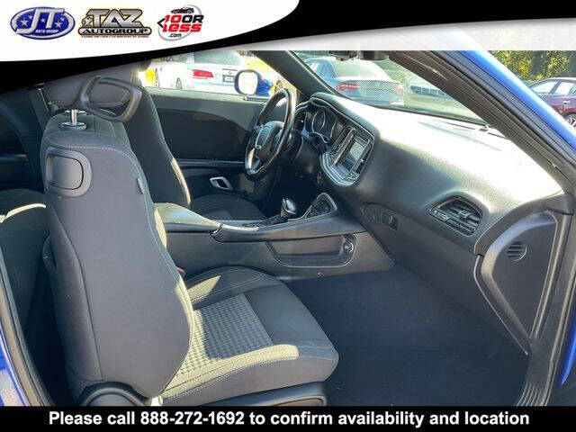 2022 Dodge Challenger SXT